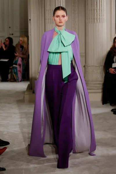 Look 3